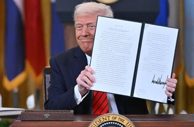 Trump’tan Çin’i kızdıracak hamle! Kara listeye 3 dev eklendi