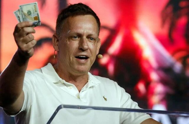 Palantir’in kurucu ortaklarından Peter Thiel’in gizli bir topluluk kurduğu iddia edildi
