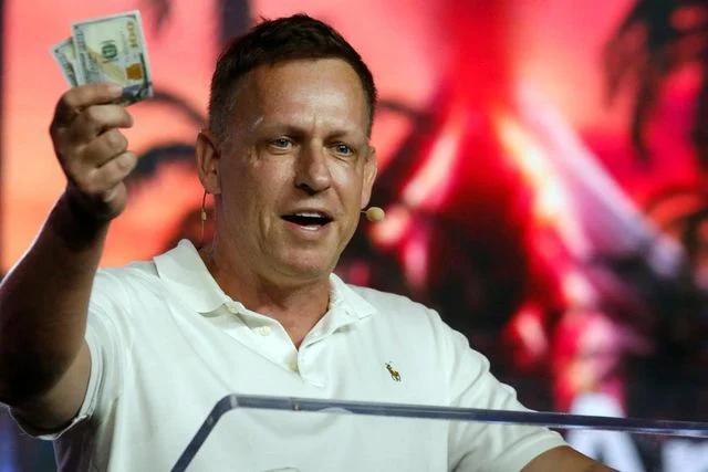 Palantir’in kurucu ortaklarından Peter Thiel’in gizli bir topluluk kurduğu iddia edildi