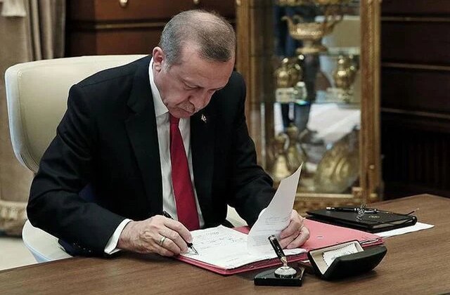 Resmi Gazete’de yayımlandı: Çok Sayıda vali yardımcısı ve kaymakamın görev yeri değişti