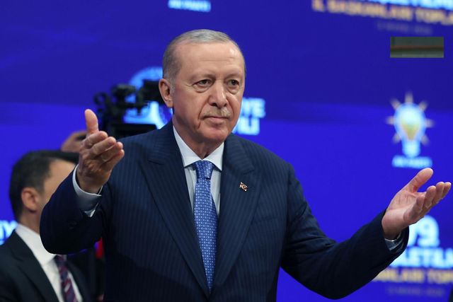 Rozetlerini Erdoğan takacak! İki belediye başkanı daha AK Parti’ye katılıyor
