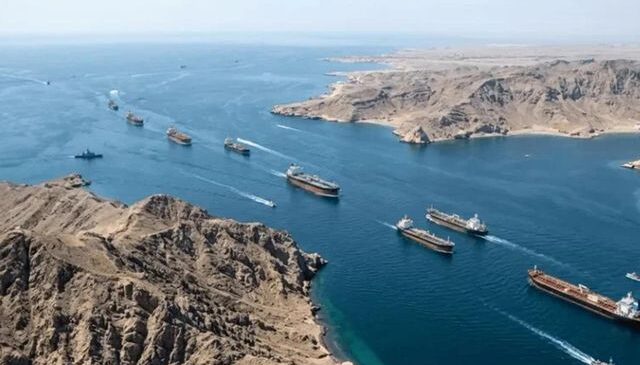 Hürmüz’ün kapalı olması Rusya’yı ihya etti: Hazineye 1 trilyon ruble girdi