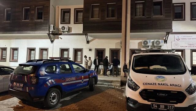 Sakarya’da traktörle tarım aleti arasında sıkışan kişi hayatını kaybetti