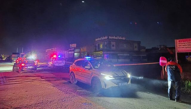 Tüfekle açılan ateş sonucu oluşan kimyasal sızıntıdan 6 polis etkilendi