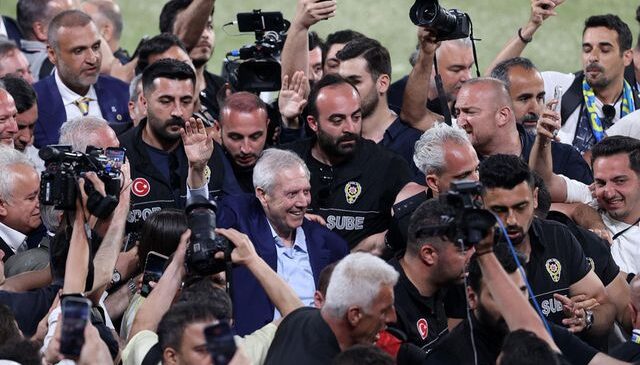 Seçimi kazanan Aziz Yıldırım’dan ilk sözler: Yine aynı çağrıyı yaptı