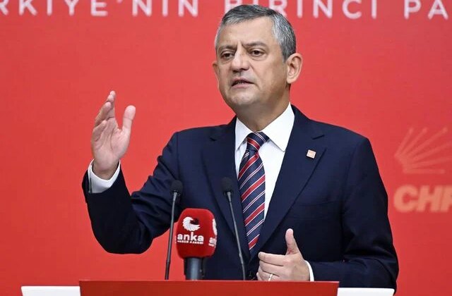 Sinan Burhan: 1 hafta içinde CHP, Özgür Özel’i ihraç edecek