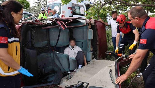 Nevşehir’de sınava yetişmek isterken kaza yaptılar: 3 yaralı