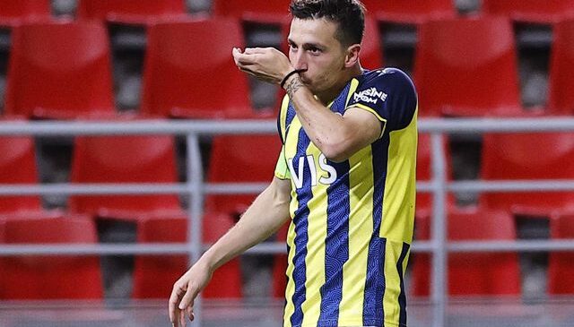 Taraftarlar şaşkın! Fenerbahçe’de Mert Hakan Yandaş sürprizi