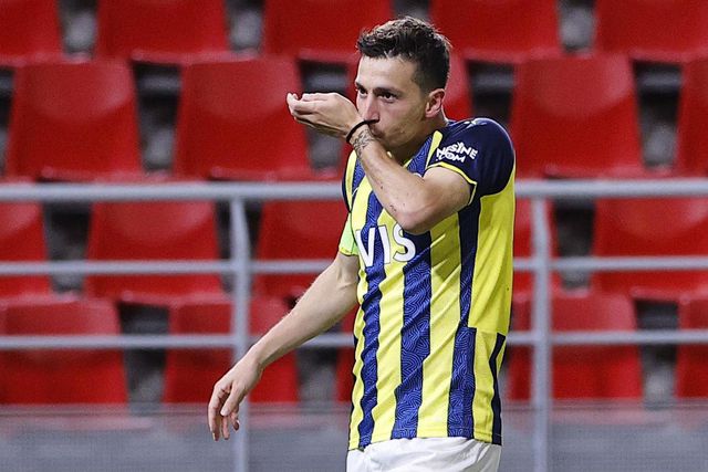 Taraftarlar şaşkın! Fenerbahçe’de Mert Hakan Yandaş sürprizi