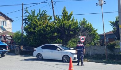 Tekirdağ’da otomobilde başından vurulmuş halde bulunan genç kurtarılamadı
