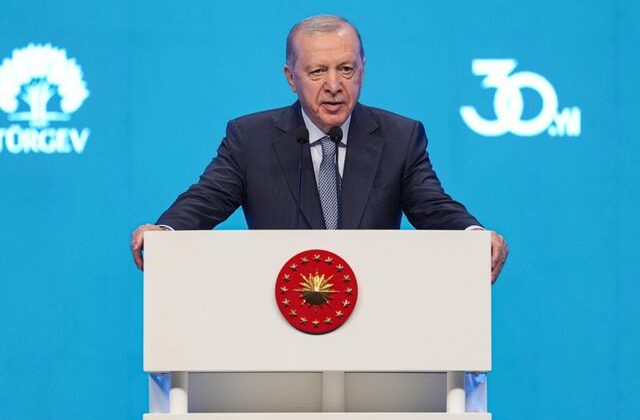 Cumhurbaşkanı Erdoğan TÜRGEV’in 30. kuruluş yıl dönümü programında konuştu: Akışa yön veren bir gençlik yetiştireceğiz