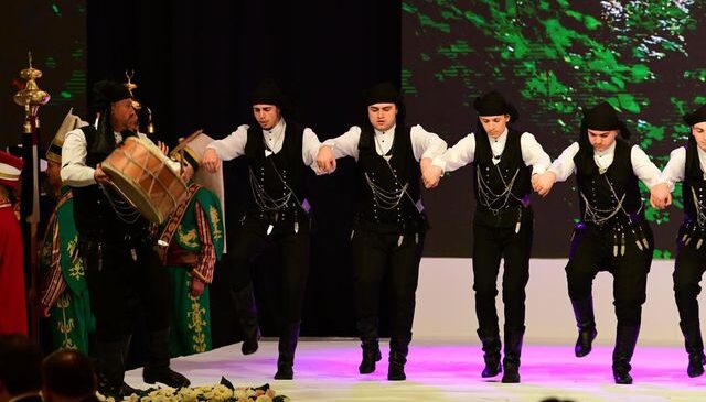 Türkiye 5 bin kişilik horon ile dünya rekoru kıracak