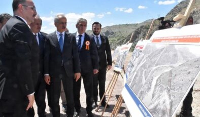 Müjdeyi Bakan Uraloğlu verdi: 35 dakikalık yol 10 dakikaya inecek