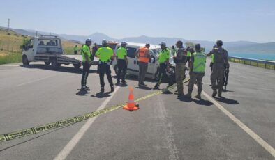 Van’da kahreden kaza! 1 asker şehit, 4 asker yaralı