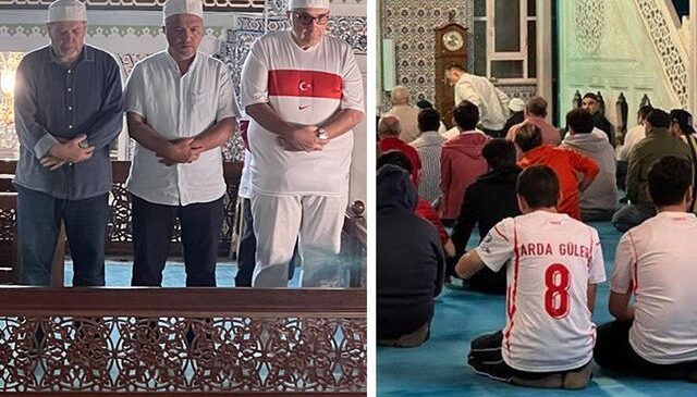 İstanbul’daki vatandaşlar, sabah namazına milli formayla katıldı