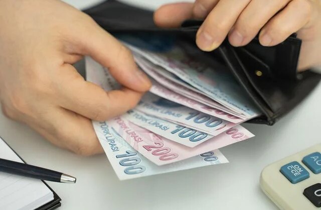 Emsal karar! Artık onlar da ihbar tazminatı alacak