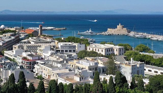 Yunanistan’da su sıkıntısı nedeniyle 12 adada OHAL ilan edildi