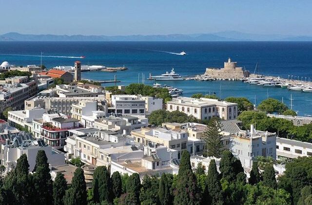Yunanistan’da su sıkıntısı nedeniyle 12 adada OHAL ilan edildi