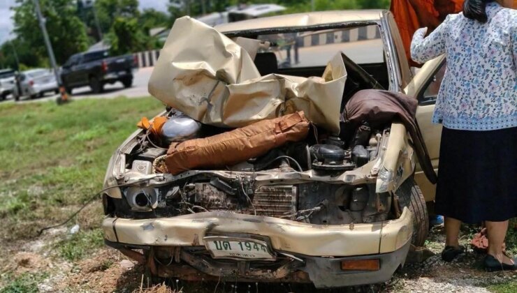 Tayland’da 11 yaşındaki çocuk kamyonetle keşişlerin arasına daldı: 8 ölü, 18 yaralı