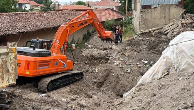 Eskişehir’de define faciası: 12 metrelik ölüm tüneli çöktü, cansız bedenine 18 saatte ulaşıldı