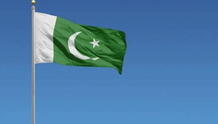 Pakistan’da bina çöktü: 11 ölü, 6 yaralı
