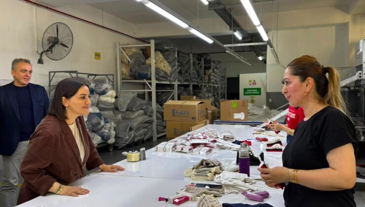 AK Parti Milletvekili Şengül Karslı, Beylikdüzü’nde vatandaşlarla buluştu