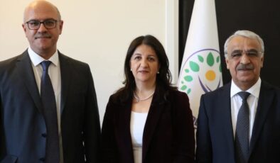 Dem Parti İmralı Heyeti, Öcalan’la görüşmek üzere yola çıktı