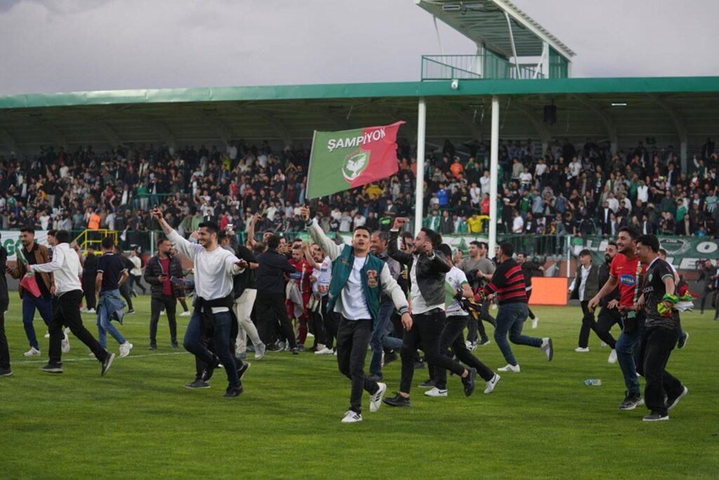 Fenerbahçe ve Galatasaray’ın satın alamadığı Bissouma’yı Amedspor istiyor