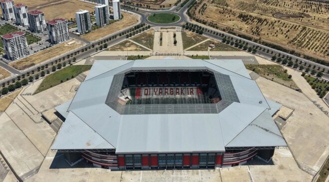 Amedspor Stadyumu’nun son halini görenler tanıyamıyor