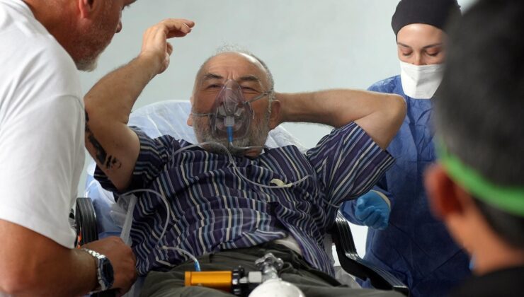 İnşaatın bodrum katına boya taşıyan 2 işçi kokudan baygınlık geçirdi