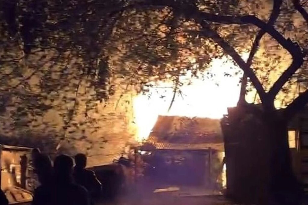 Fransa'da yangında itfaiyeci öldü