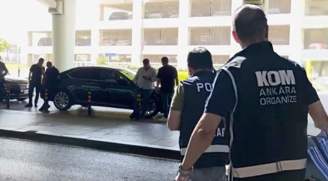 Çankaya Belediye Başkanı Güler’in gözaltına alınacağı havalimanında dikkat çeken hazırlık