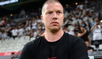 Midtjylland Teknik Direktörü Tullberg, Beşiktaş tribünlerini öve öve bitiremedi