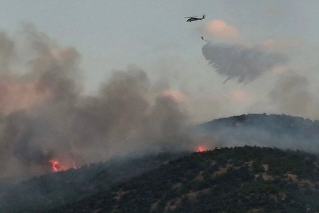 Elazığ'da arazi yangını kontrol altına alındı
