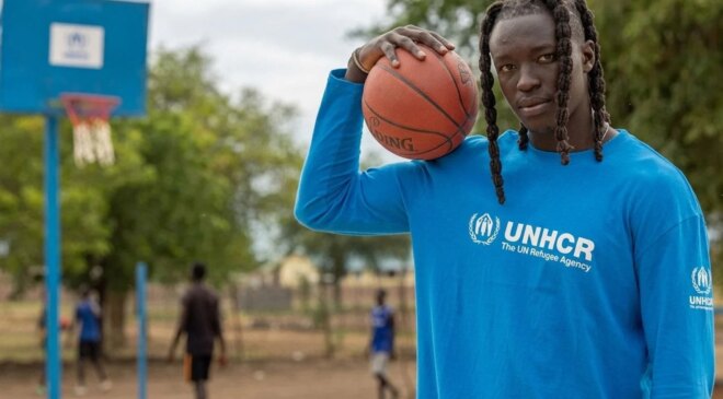 Mültecilikten NBA’ye uzanan örnek hayat