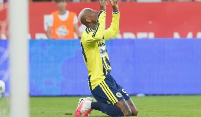 Bu adamı kim durduracak? Talisca Fenerbahçe tarihe geçti