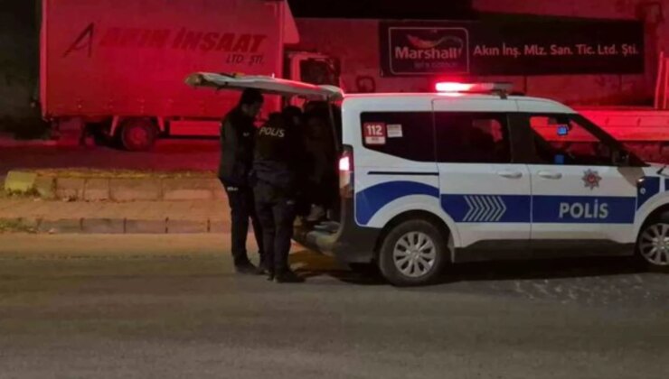 Bu nasıl evlat? Cezaevinden izinli çıktı, annesini bıçakla kovaladı!