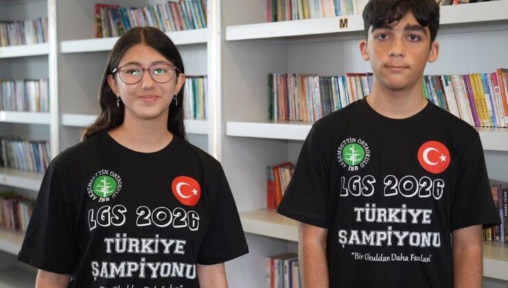 Büyük başarı! Aynı okuldan 3 öğrenci 500 tam puan aldı
