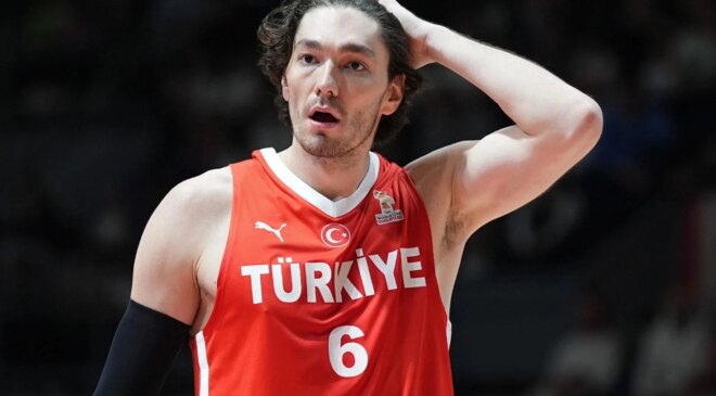 Cedi Osman’dan sürpriz transfer! Ezeli rakibe imza attı