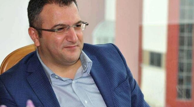 Cem Küçük’ten sürpriz karar! 10 yıl sonra yollar ayrıldı