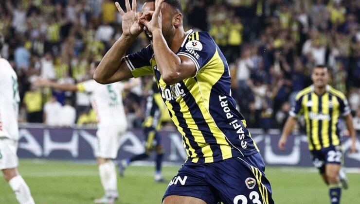 Cenk Tosun yeni takımına imzayı attı