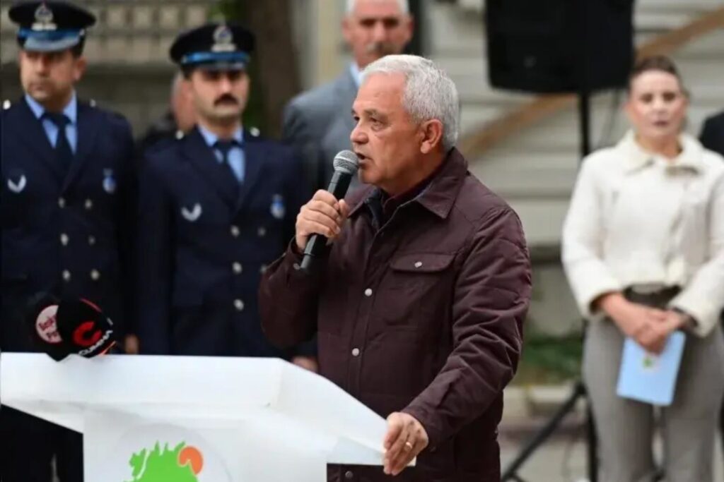 Manisa Büyükşehir Belediye Başkanı Besim Dutlulu CHP’den istifa etti