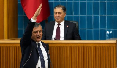 Özgür Özel’in yeni parti açıklaması sonrası CHP’de istifa dalgası