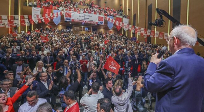 CHP’deki figüran tartışmasında yeni perde! Cast ajansı doğruladı
