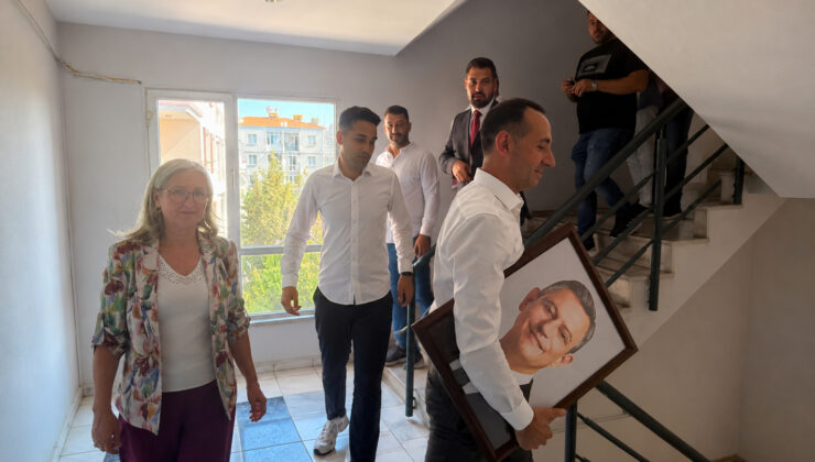 CHP’de Aydın il yönetimi ile İzmir’deki 7 ilçe örgütü toplu halde istifa etti