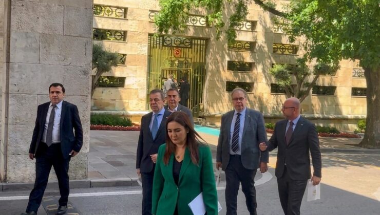 CHP’den bölünme sonrası ilk ziyaret: Meclis düzeni sil baştan