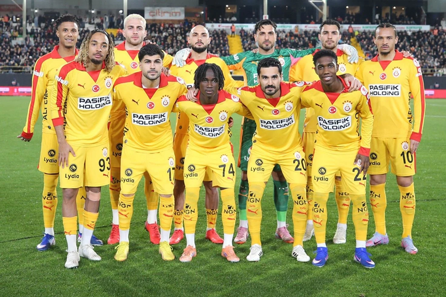 cok buyuk umutlarla gelmisti galatasarayda yollar ayrildi 20067357 24