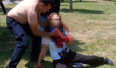 Çatalca’da boşanma aşamasındaki eşini boğazından bıçakladı