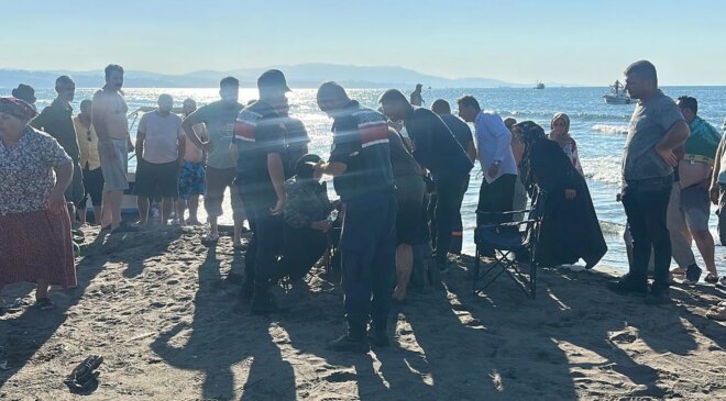 Samsun’da tekne alabora oldu: 3 kişi kurtarıldı, 2 kişi kayıp