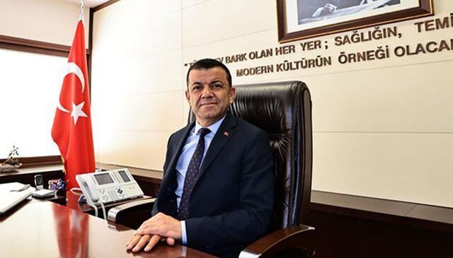 Denizli Büyükşehir belediye başkanı, Yeni Parti’ye geçti